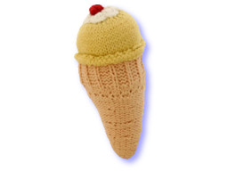 Lark Ice Cream Rattle - Vanilla