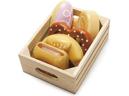 Le Toy Van Bakers Basket in a Crate