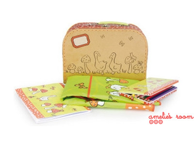 Activity Pack Suitcase - Day in the Garden