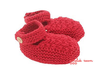 alimrose hand knitted booties - cherry red